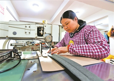 泉港:和美鄉(xiāng)村路上的爭優(yōu)足音